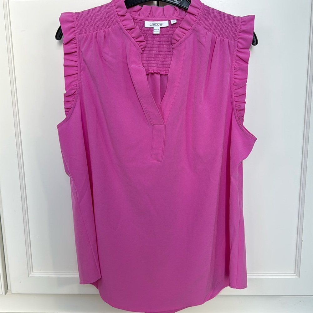 Chicos tank pink size 10
